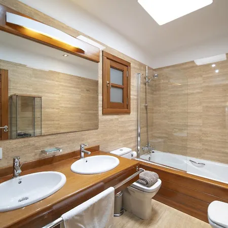 Sophisticated Lanzarote Mervella 4 Bedrooms Spacious Terrace Area Private Pool * Playa Blanca (Lanzarote)