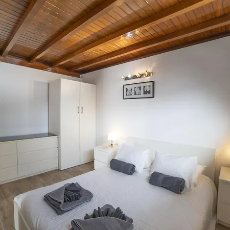 Sophisticated Lanzarote Mervella 4 Bedrooms Spacious Terrace Area Private Pool * Коста Бланка