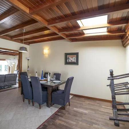 Sophisticated Lanzarote Mervella 4 Bedrooms Spacious Terrace Area Private Pool Коста Бланка