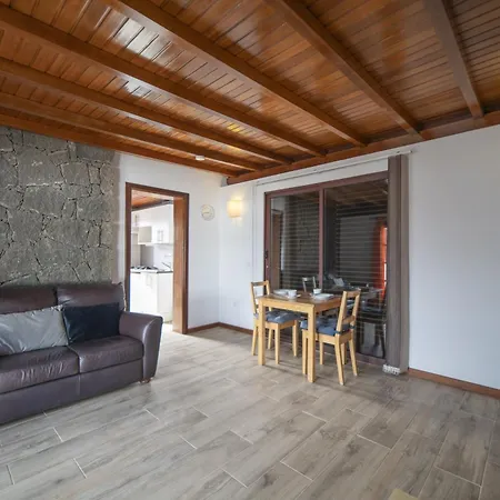 Sophisticated Lanzarote Mervella 4 Bedrooms Spacious Terrace Area Private Pool Вилла *