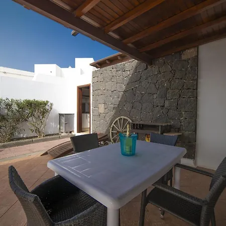 Sophisticated Lanzarote Mervella 4 Bedrooms Spacious Terrace Area Private Pool *