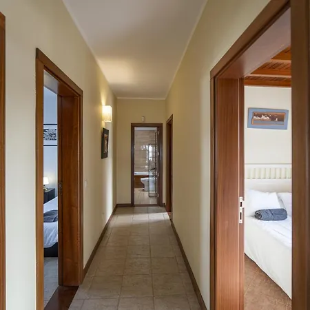 Sophisticated Lanzarote Mervella 4 Bedrooms Spacious Terrace Area Private Pool Вилла